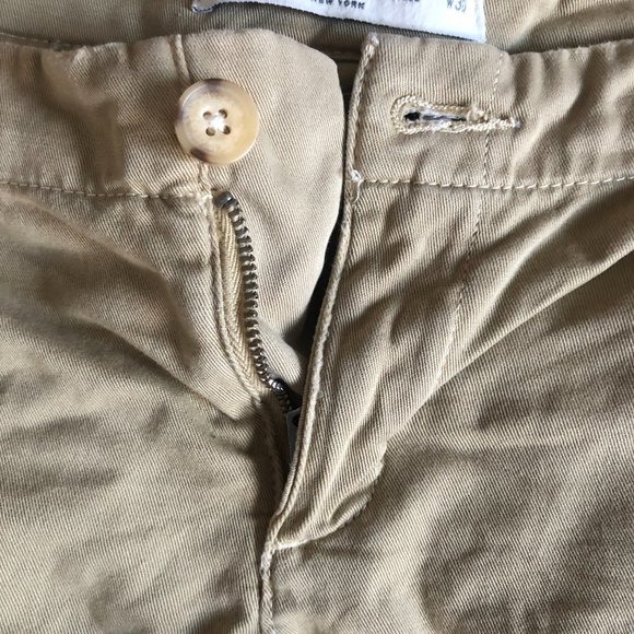 Khaki Abercrombie & Fitch Shorts - Picture 3 of 7